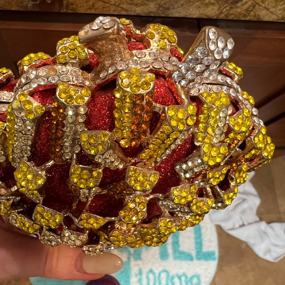 “Box of French Fries” 🍟 heavy crystal minaudiere clutch, red box with rainbow - Picture 4 of 16